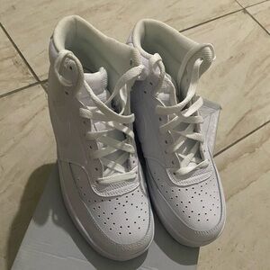 White Nike size 6.5